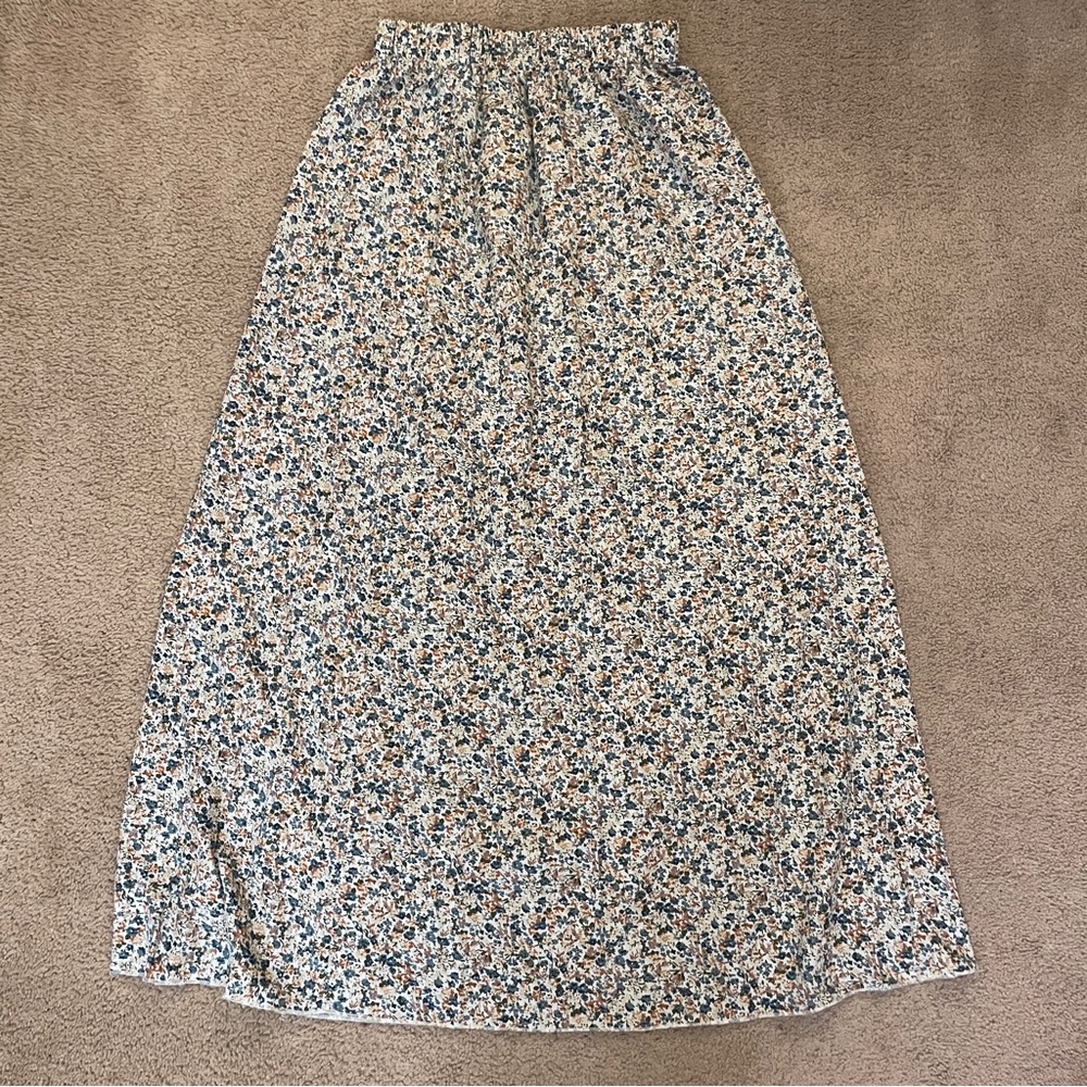 SHEIN Blue Floral Maxi Skirt - Picture 2 of 2